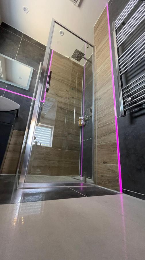 #4 Tgha Luxury One Bedroom Apartment In Атлон Экстерьер фото