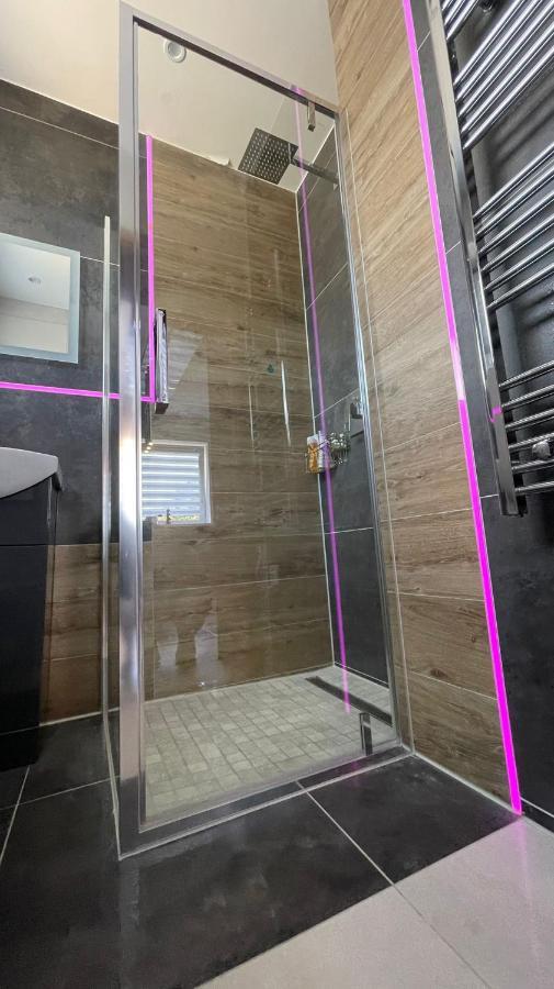#4 Tgha Luxury One Bedroom Apartment In Атлон Экстерьер фото