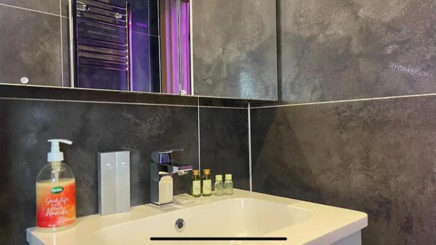 #4 Tgha Luxury One Bedroom Apartment In Атлон Экстерьер фото
